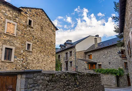 Benasque, the best town in the Aragonese Pyrenees to live in, according to AI