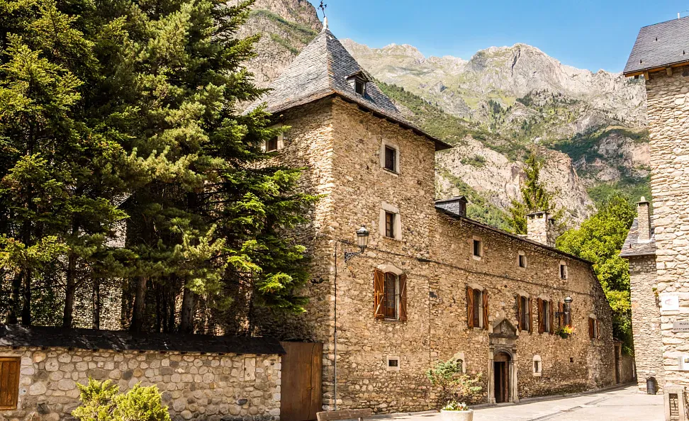 Explore the Benasque Valley in spring