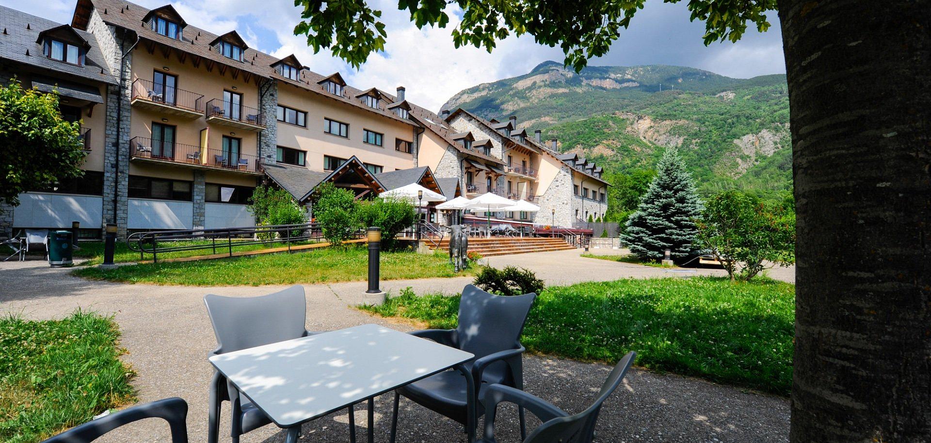 jardin benasque spa hoteles sommos