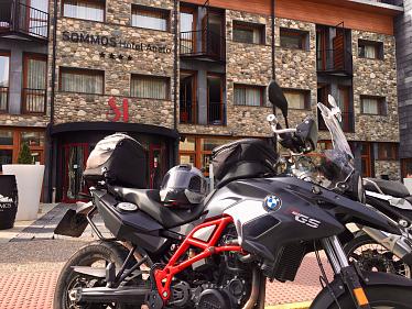 CONEIX SOBRE DUES RODES LA VALL DE BENASQUE I EL PIRINEU ARAGONÉS